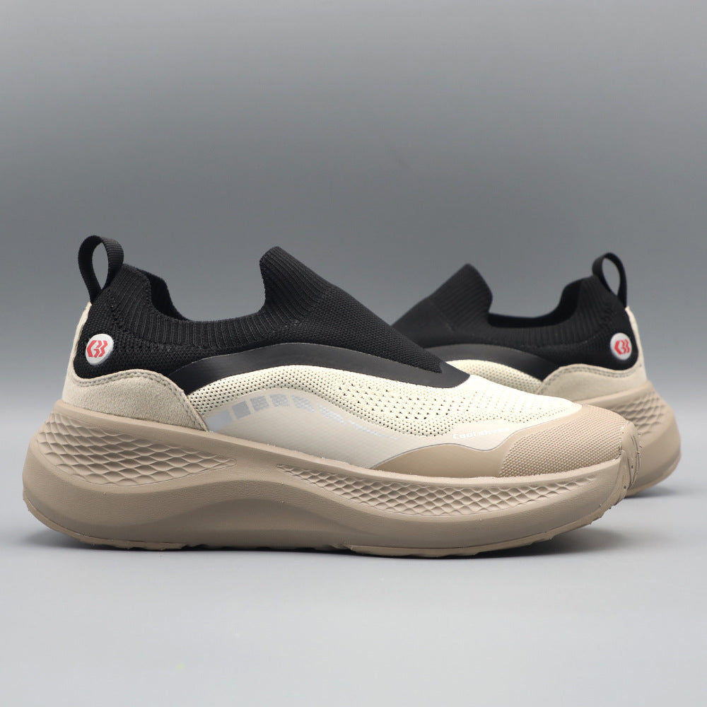 Men’s soft-sole lightweight mesh running shoes in black with cushioned platform sole — Trend Step